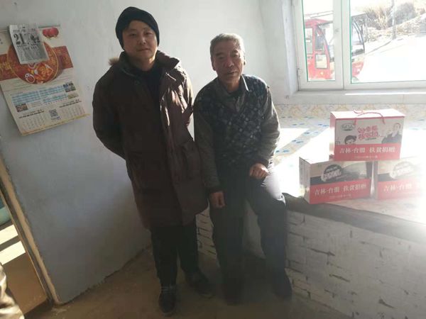 台盟吉林省委在对口帮扶村大安市烧锅镇乡新兴村开展送温暖活动