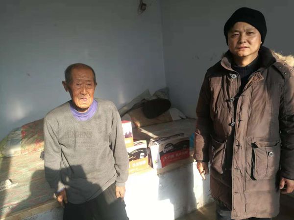 台盟吉林省委在对口帮扶村大安市烧锅镇乡新兴村开展送温暖活动