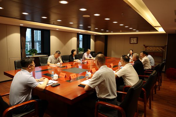孔令智率队赴台盟中央机关汇报工作